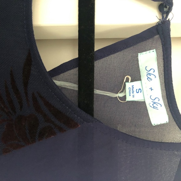 Pattern Dress - Picture 4 of 4